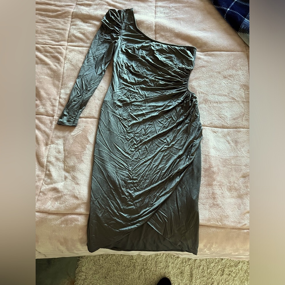 Women’s one side long sleeve dress.  Gray.  Size medium